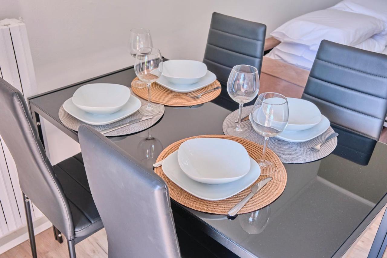 Monza-Centro Modern Flat Near Train Station Apartment ภายนอก รูปภาพ
